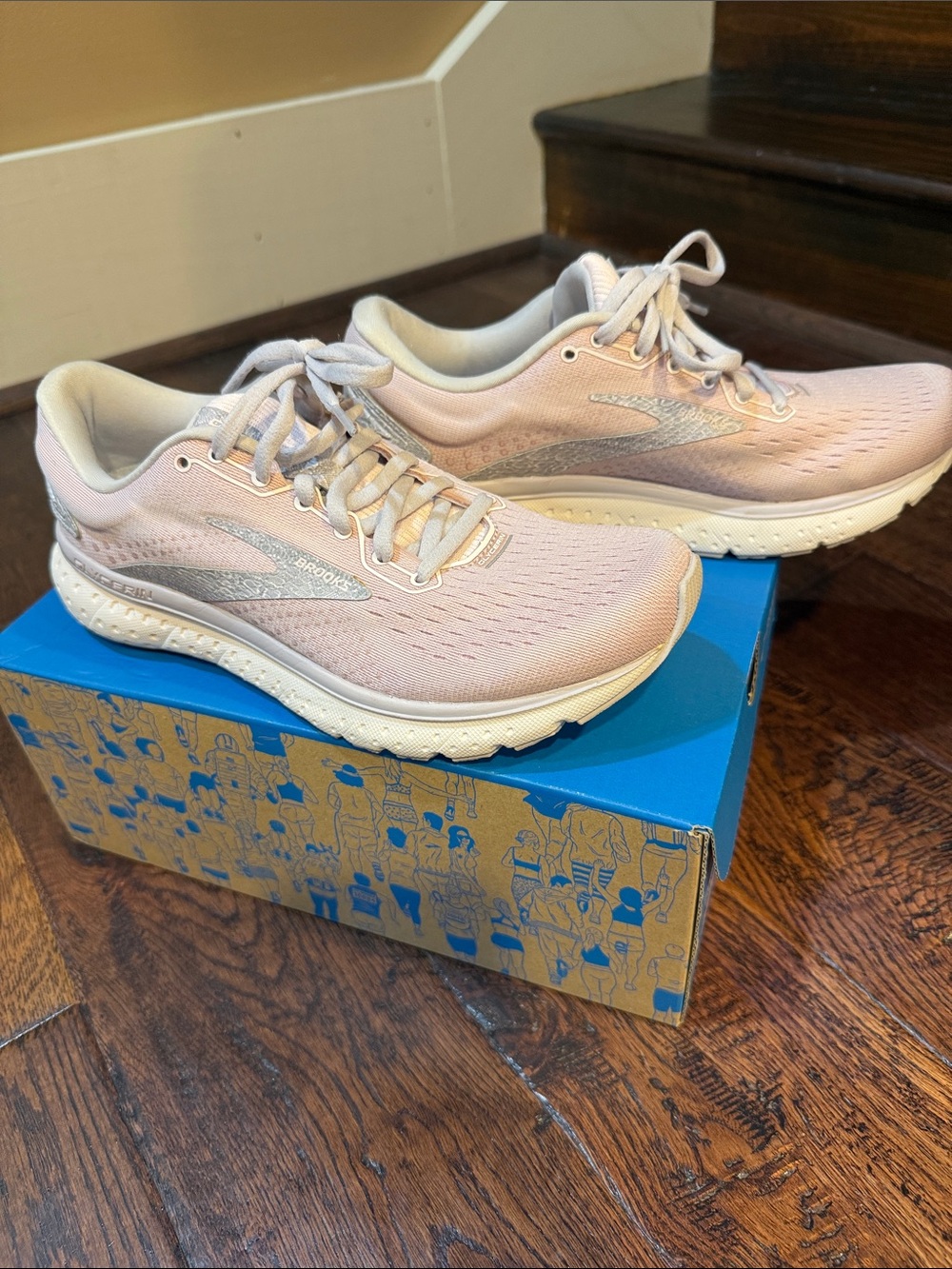 Brooks Women's Running Shoes - Pale Pink and White - Picture 3 of 9